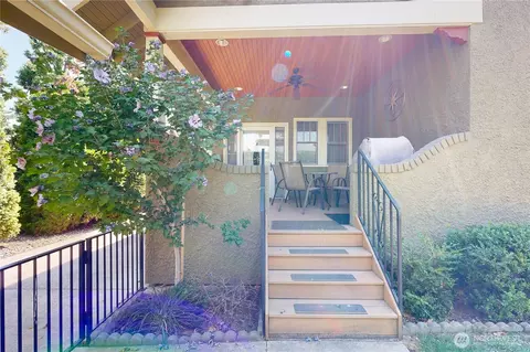 Exterior - 627 E Alder St, Walla Walla, WA 99362 photo 5 of 7