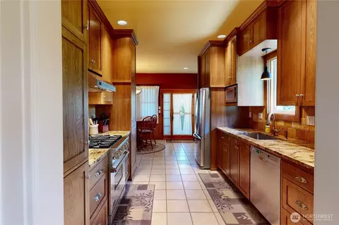 Kitchen - 627 E Alder St, Walla Walla, WA 99362 photo 1 of 7