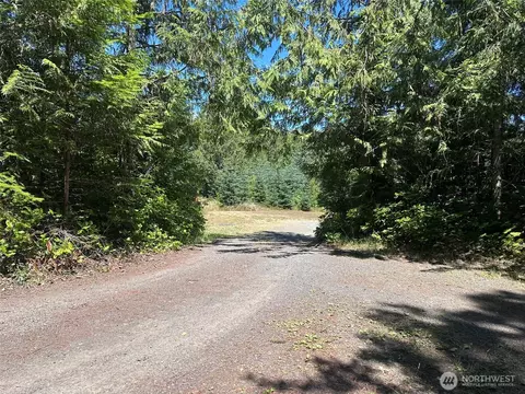755 Dan Kelly Rd, Port Angeles, WA 98363