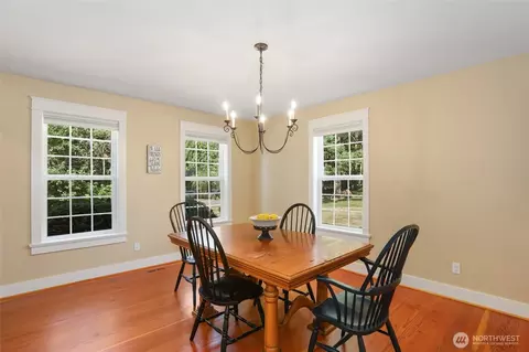 Dining - 24537 SE 384th St, Enumclaw, WA 98022 photo 1 of 1