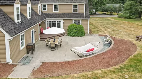 Exterior - 24537 SE 384th St, Enumclaw, WA 98022 photo 5 of 6