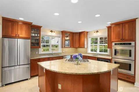 Kitchen - 24537 SE 384th St, Enumclaw, WA 98022 photo 1 of 5
