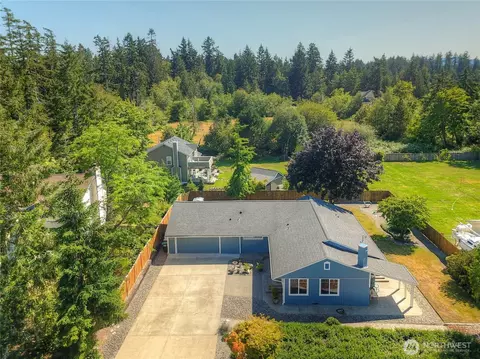 541 75th Way NE, Olympia, WA 98506