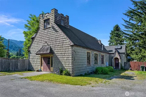 5290 Church Rd, Acme, WA 98220