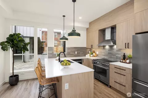 Kitchen - 1024 E John St, Seattle, WA 98102 photo 1 of 3