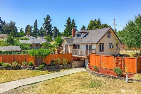3710 Mccall Blvd W, Bremerton, WA 98312