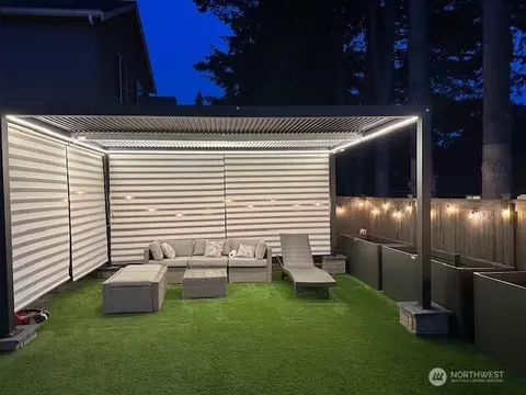 Exterior - 1434 241st Pl SE, Bothell, WA 98021 photo 5 of 6