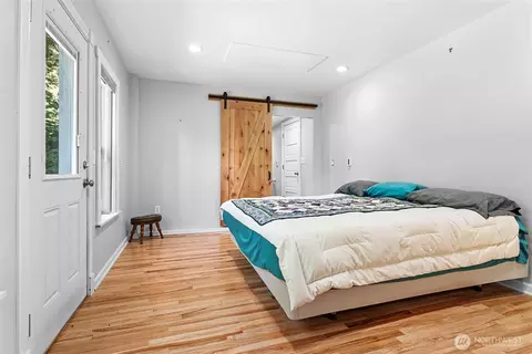 Bedroom - 3915 Gilmore Rd, Everson, WA 98247 photo 2 of 3
