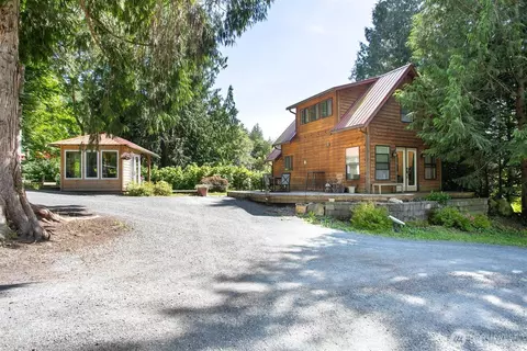 Exterior - 3915 Gilmore Rd, Everson, WA 98247 photo 11 of 12