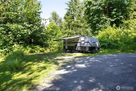 Exterior - 3915 Gilmore Rd, Everson, WA 98247 photo 10 of 12
