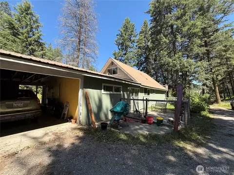 Exterior - 30545 E Highway 20, Republic, WA 99166 photo 4 of 15