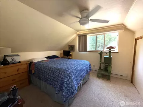 Bedroom - 30545 E Highway 20, Republic, WA 99166 photo 3 of 3