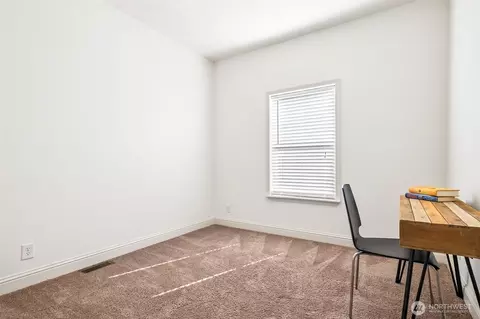 1207 Maple Dr, Enumclaw, WA 98022 photo 15