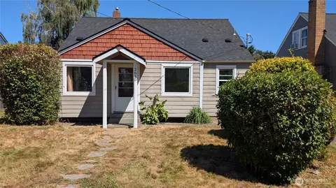 2615 Linden Ln, Puyallup, WA 98372