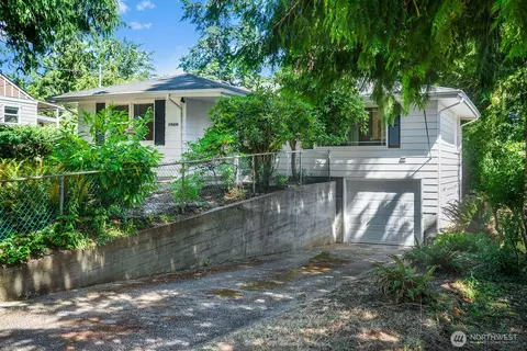 1528 NE 166th St, Shoreline, WA 98155