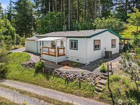 926 Roswell Rd, Centralia, WA 98531