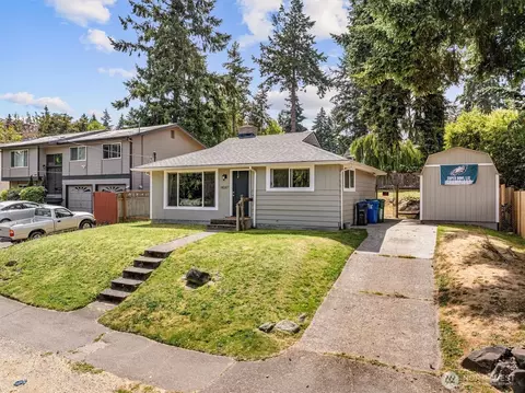 14047 Meridian Ave N, Seattle, WA 98133