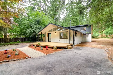 14605 Holiday Dr NW, Gig Harbor, WA 98329