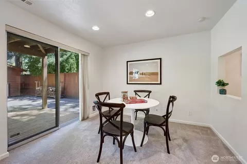 Dining - 207 215th St SE, Bothell, WA 98021 photo 2 of 2