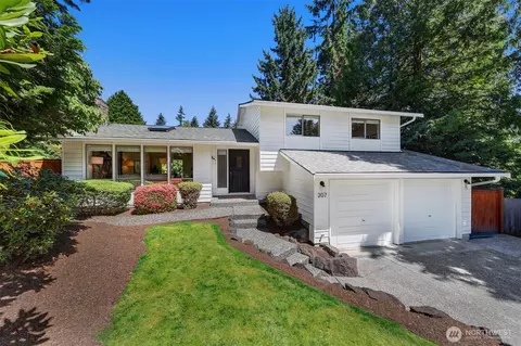Exterior - 207 215th St SE, Bothell, WA 98021 photo 13 of 13