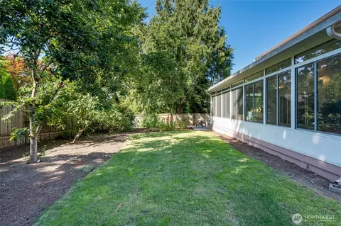 Exterior - 10516 29th Ave SE, Everett, WA 98208 photo 6 of 6