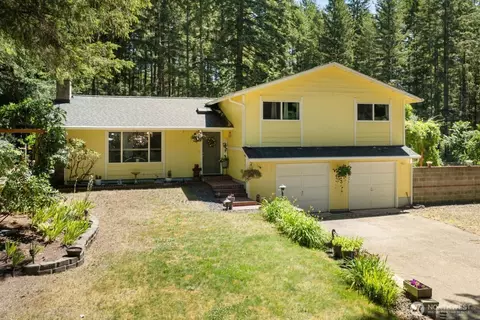 12055 Oakridge Dr SW, Port Orchard, WA 98367
