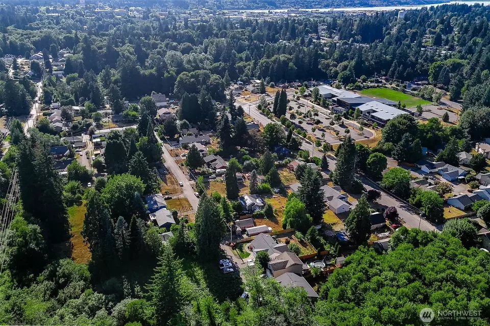 View/Area - 2517 Lincoln Ave SE, Olympia, WA 98501 photo 2 of 2