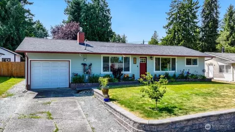 701 Mountain View Dr, Mount Vernon, WA 98273