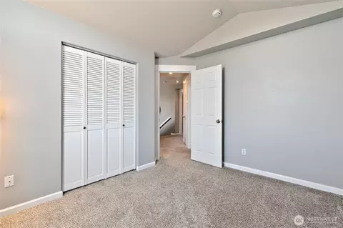 Bedroom - 1921 Hawk Ct, Enumclaw, WA 98022 photo 4 of 5