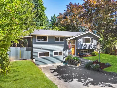 5223 201st Pl SW, Lynnwood, WA 98036