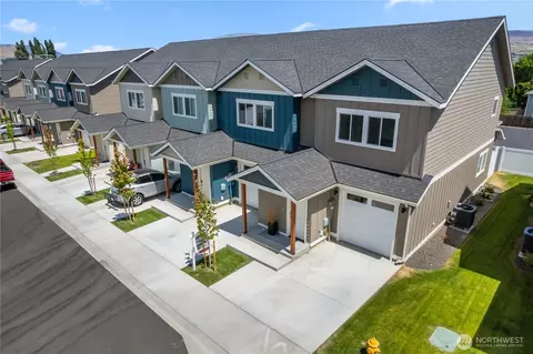 1030 Finch Ln #D2, Wenatchee, WA 98801
