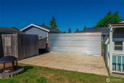Exterior - 17402 6th Avenue Ct E, Spanaway, WA 98387 photo 8 of 9