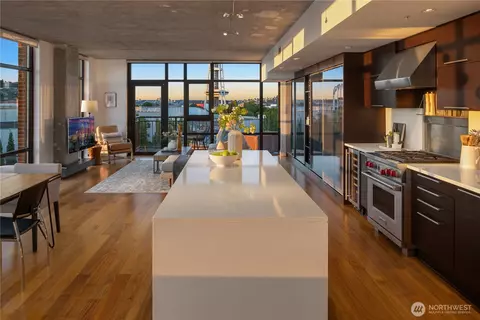 2911 2nd Ave #1120, Seattle, WA 98121