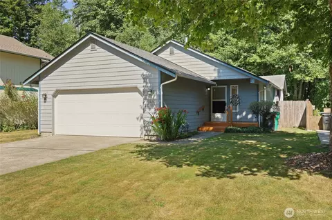 1726 Ann St NE, Olympia, WA 98506