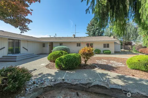 2265 5th St NE, East Wenatchee, WA 98802
