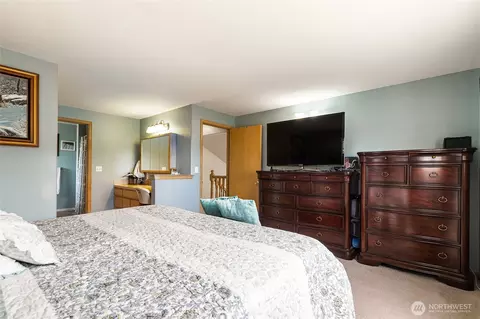 Bedroom - 609 E 4 Th St, Nooksack, WA 98276 photo 6 of 6