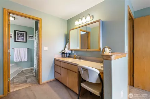 Bath - 609 E 4 Th St, Nooksack, WA 98276 photo 2 of 5