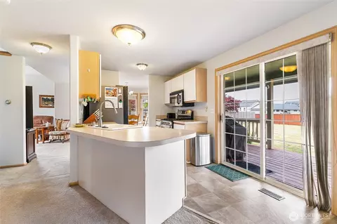 Kitchen - 609 E 4 Th St, Nooksack, WA 98276 photo 2 of 3