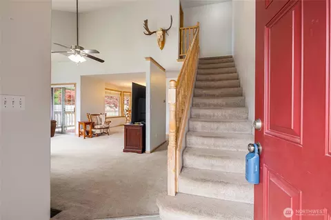 Entry Way - 609 E 4 Th St, Nooksack, WA 98276 photo 1 of 1