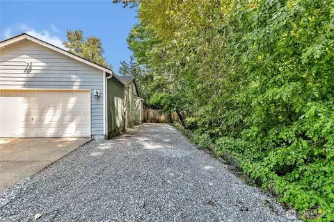 Exterior - 25313 38th Ave E, Spanaway, WA 98387 photo 6 of 13