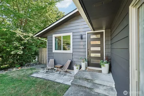 Exterior - 3605 Earl Ave, Everett, WA 98201 photo 2 of 7