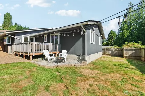 Exterior - 3605 Earl Ave, Everett, WA 98201 photo 7 of 7