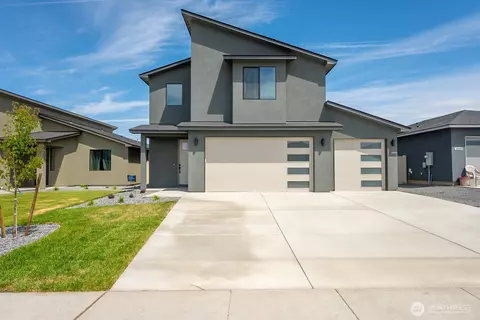 896 L St NE, Ephrata, WA 98823