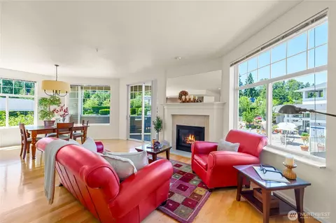2244 SE 132nd Ave #B217, Bellevue, WA 98005