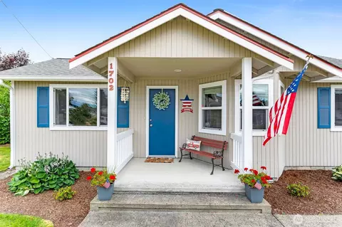 1702 7th Ave SW, Puyallup, WA 98371