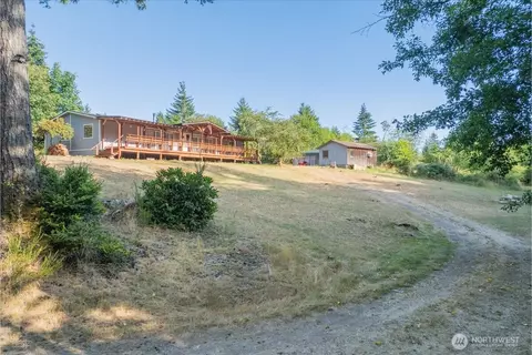 331 E Frontier Rd, Grapeview, WA 98546 photo 3