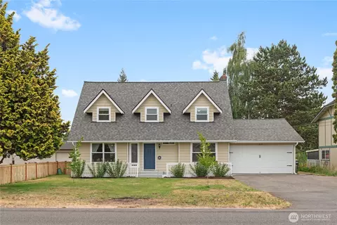 717 16th St SW, Puyallup, WA 98371