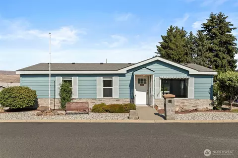 1809 Heritage Hvn, Wenatchee, WA 98801