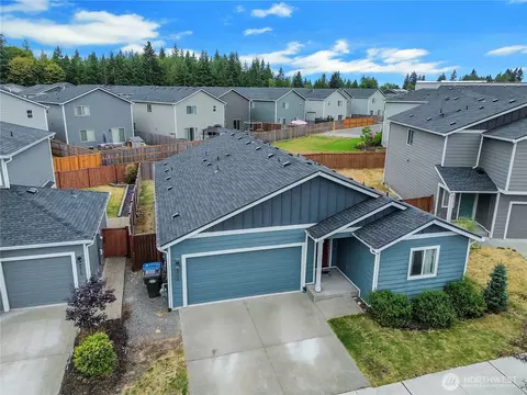 9209 Candytuft Dr SE, Tumwater, WA 98501