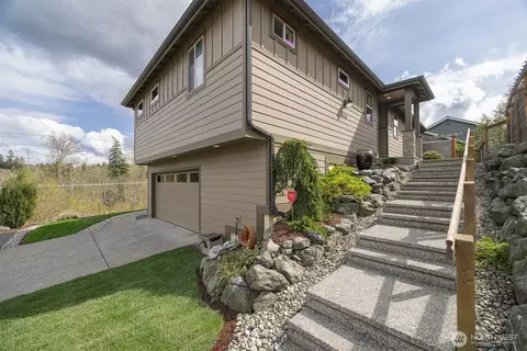 1008 Newton St, Bellingham, WA 98229